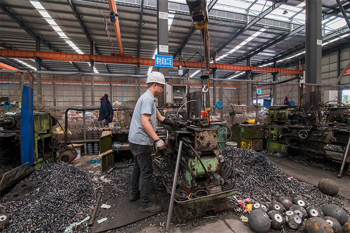 黄骅网架配件-螺栓球加工车间