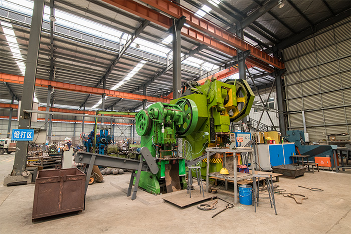 黄骅网架配件-锥头加工车间